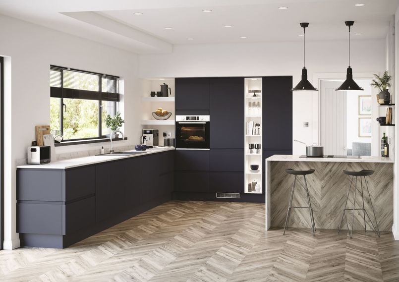 Breval Super Mat Marine Mainshot 2