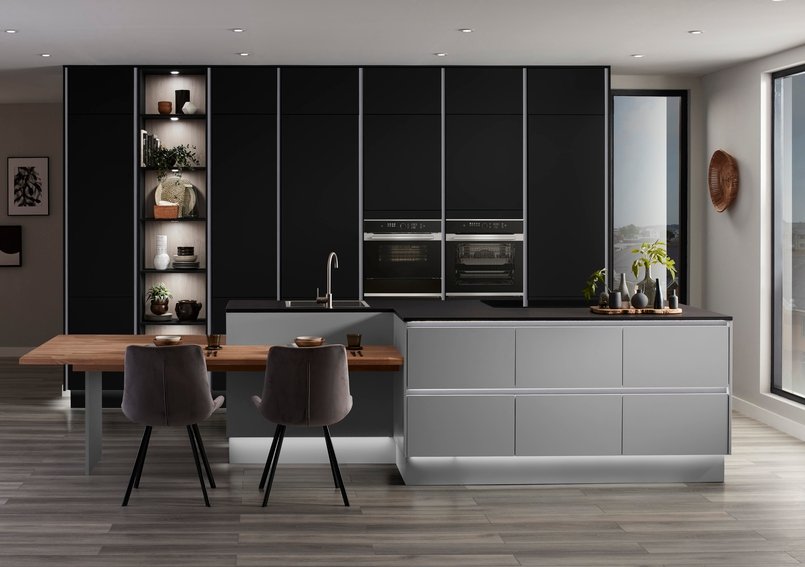 Hockley Super Matt Black Handleless RT1 1