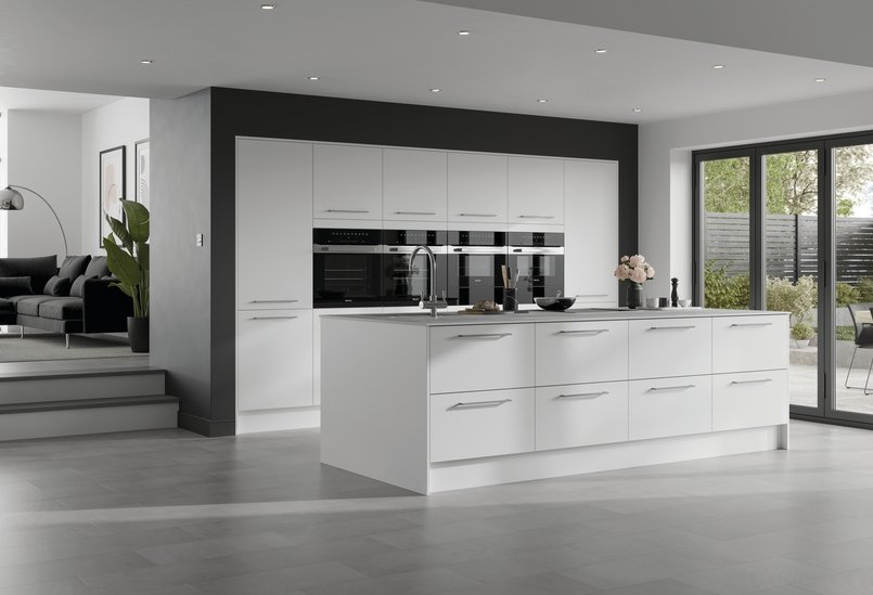 Hockley Super Mat Blanc Mainshot